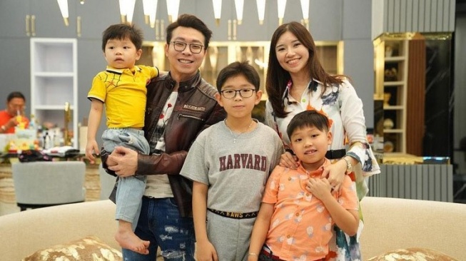 Dokter Richard Lee Mualaf Tapi Istri Peluk Buddha, Bagaimana Status Pernikahannya?