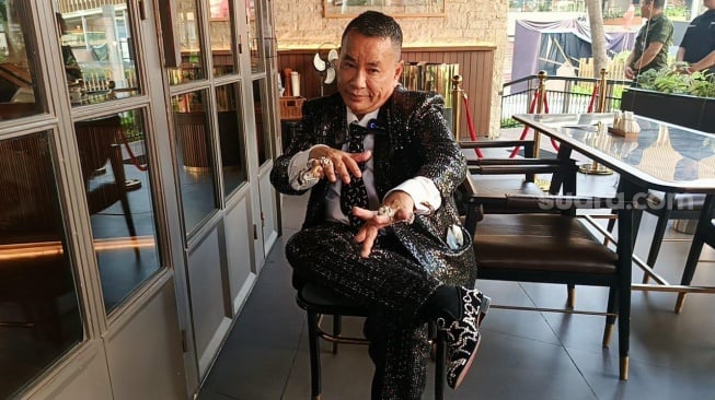 Hotman Paris Berencana Beli Tanah dan Bangun Kelab Malam di IKN