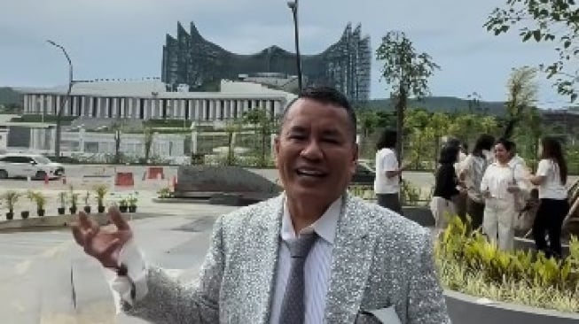 Hotman Paris Berencana Beli Tanah dan Bangun Kelab Malam di IKN
