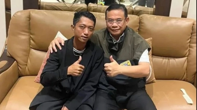 Ahmad Husein Batalkan Demo Pati Jilid II usai Dirangkul Sudewo, Warganet: Kena Sawan