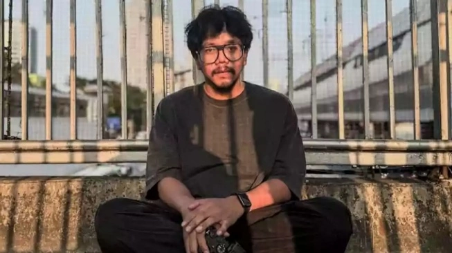 Soroti Insiden UNISBA, Ferry Irwandi: Gagal di Kota Lain, Mereka Brutal di Bandung!