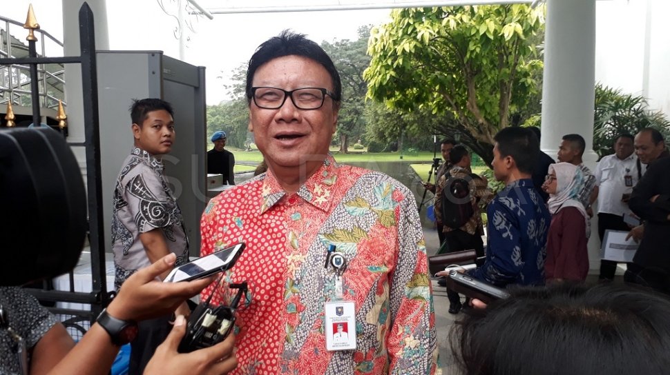 Anak, Sekretaris dan Sopir Menteri Tjahjo Kumolo Positif Corona