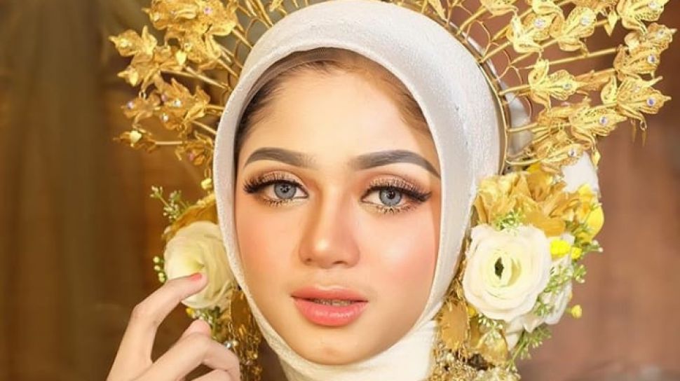 heboh-gadis-ini-dimahar-uang-rp-17-miliar--dilamar-menggunakan-helikopter