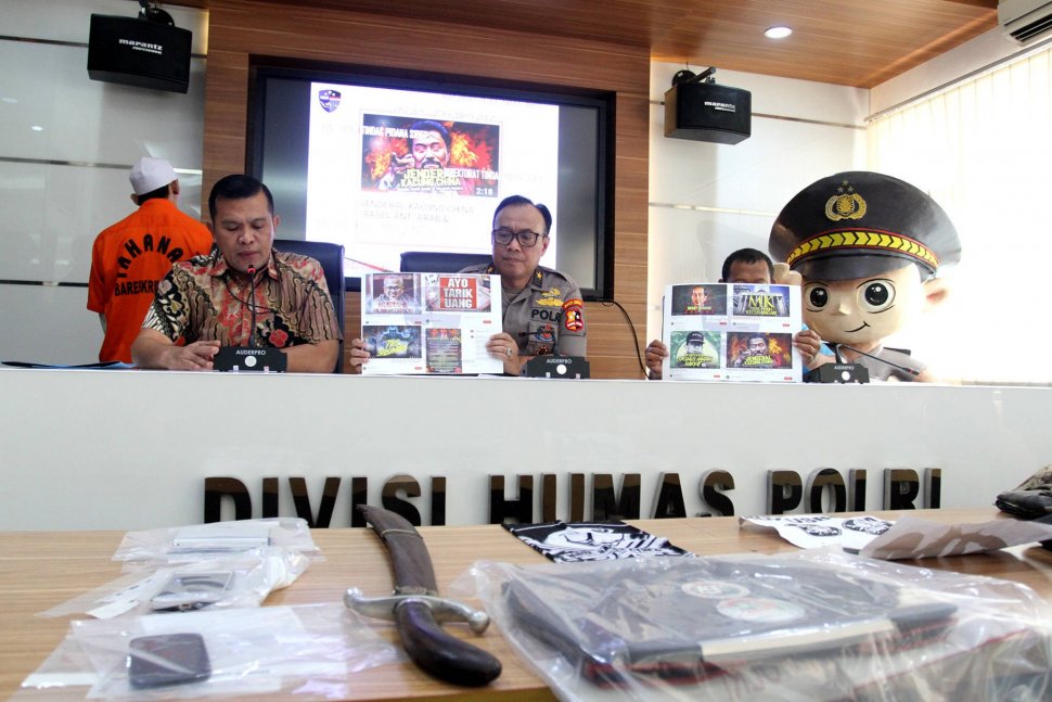 Sebar Hoaks soal MK, Simpatisan FPI Admin YouTube Muslim Cyber Army Dibekuk