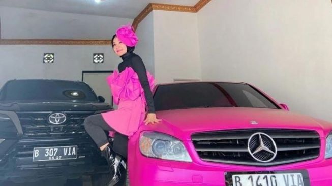 Istri Pejabat Setneg Beli Mobil Seharga Rp400 Juta seperti Jajan Kacang Bikin Kesal