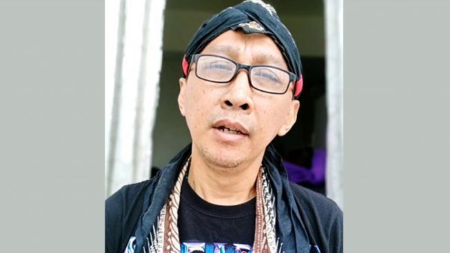 Abu Janda Colek Bobby Nasution soal Jemaat Gereja di Medan Ditolak Beribadah