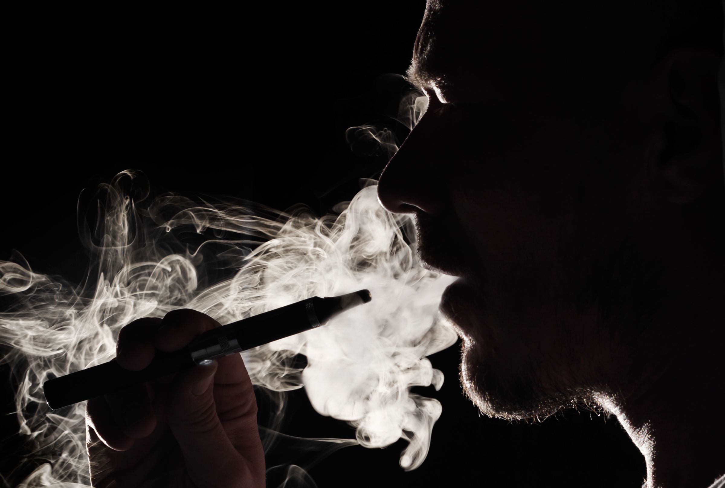 Rokok Elektrik Lebih Aman, Benarkah?