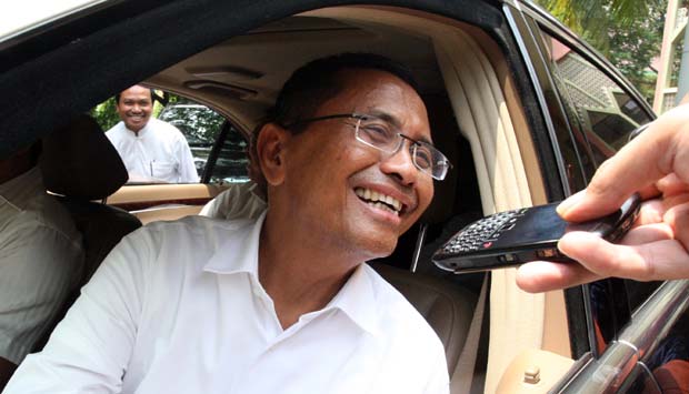 SMS DPR Pemeras Disebar? Dahlan Menjawab