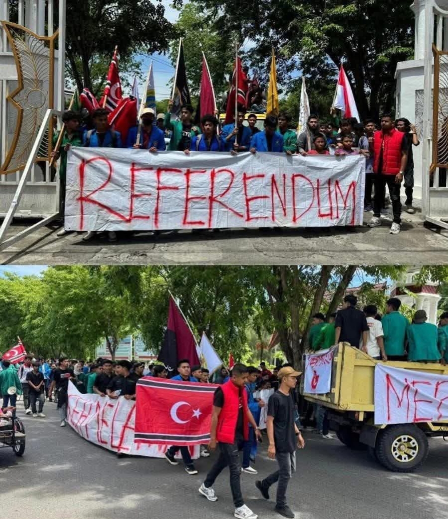 Bulan Bintang Berkibar, Referendum atau Merdeka Terpapar di Spanduk Aksi