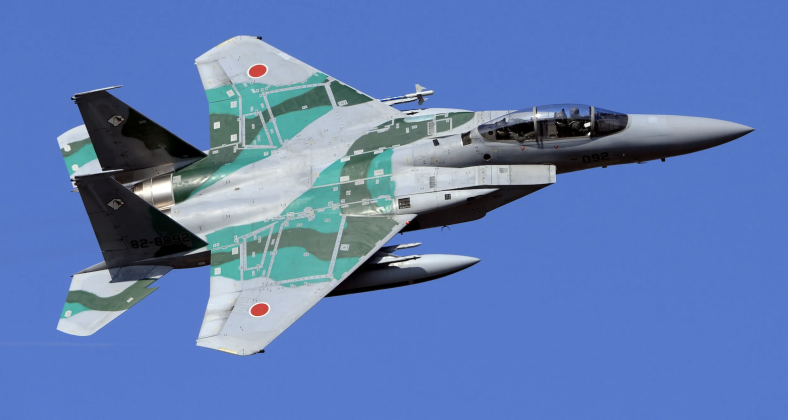 Komando Militer Jepang Resah Dengan Kemampuan Jet Tempur J-15 China