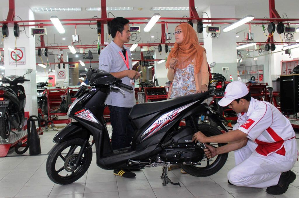 7 Cara Merawat Motor Matic Injeksi Baru Beli Supaya Awet