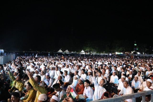 Peringati Hari Jadi ke-67 Kalteng Pemprov Gelar Kalteng Bersholawat bersama Habib Ali