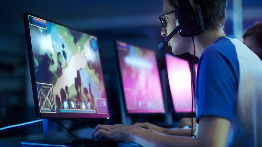 Kepuasan Nge-Games Bareng Omen 15-ek0044TX with Intel Processor, Tertarik Mencoba?