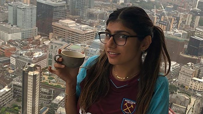 aneka-kontroversi-mia-khalifa-eks-bintang-porno-dari-lebanon