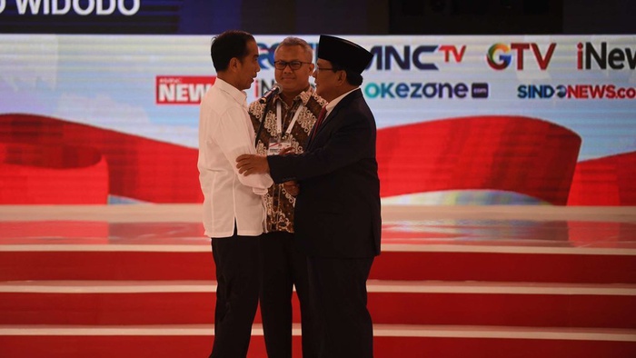 Prabowo KO Dalam Debat, Tim Suksesnya Mengganas di Luar