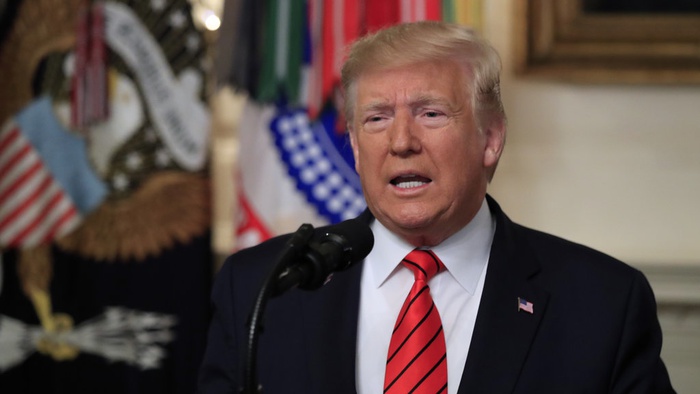 penasihat-trump-tuduh-china-simpan-data-covid-19-demi-keuntungan
