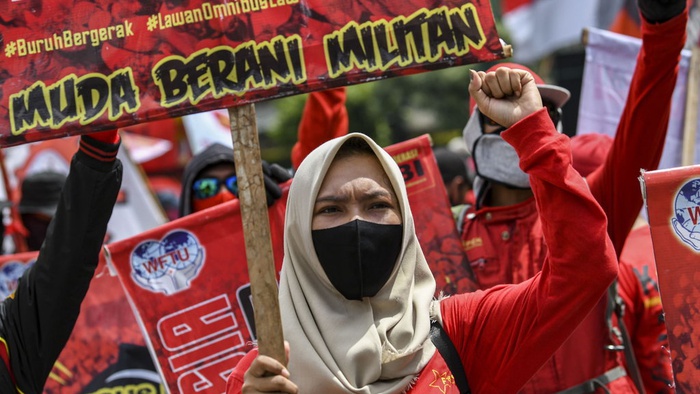 VIDEO: Hobi Sinis kepada (Demo) Buruh Lemahkan Gerakan Pro-Rakyat