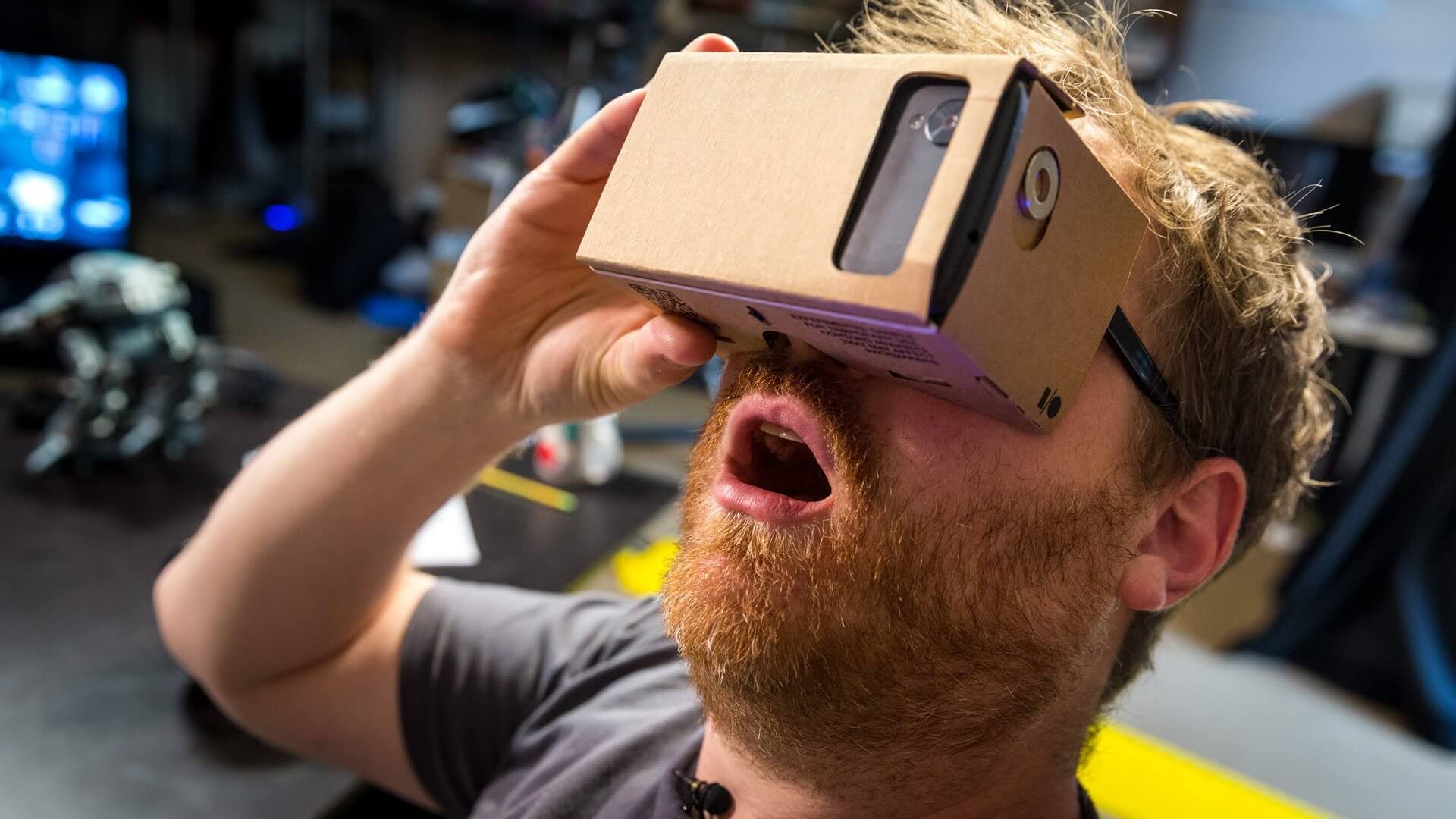 5 Ide Bisnis Virtual Reality yang Worth It Banget di 2020