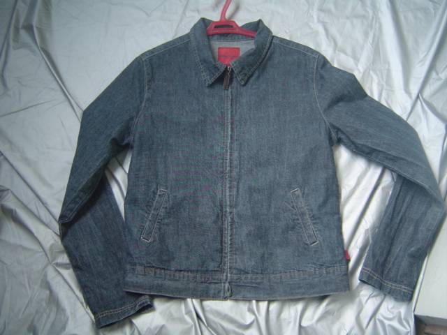 JAKET DENIM , HOODIE UNIQLO , SWEATER TOPVALU, ROMPI..DLL KEREEN KEREEN..
