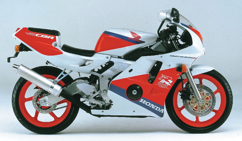 Jarang Orang Tahu, Inilah Motor Sport 250cc Honda Dan Yamaha Yang Bermesin 4 Silinder