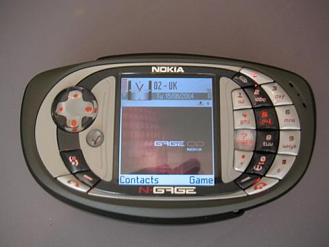 DICARI HP N-GAGE CLASIC or N-GAGE QD (pref yang Clasic)
