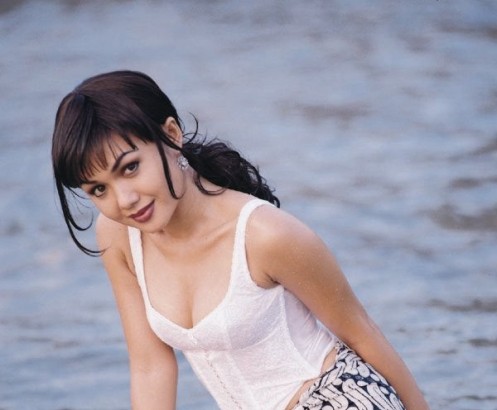 10 Artis Cantik Indonesia yang Telah Menjadi Janda 