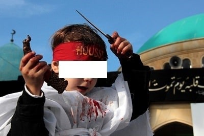 RITUAL BERDARAH SYI'AH DI HARI ASYURA