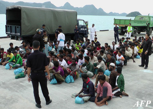 Dibalik Kisah Para Pengungsi Rohingya