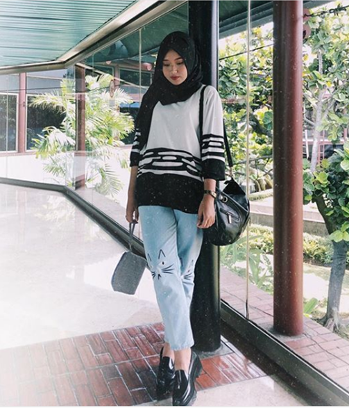 INI DIA 3 HIJABERS PENULIS MUDA YANG PINTAR BERBAHASA ASING