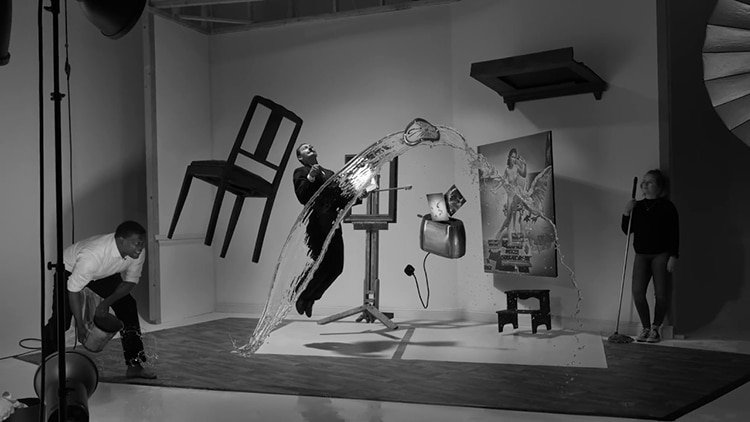 Efek Photoshop di Foto Salvador Dali Tahun 1948