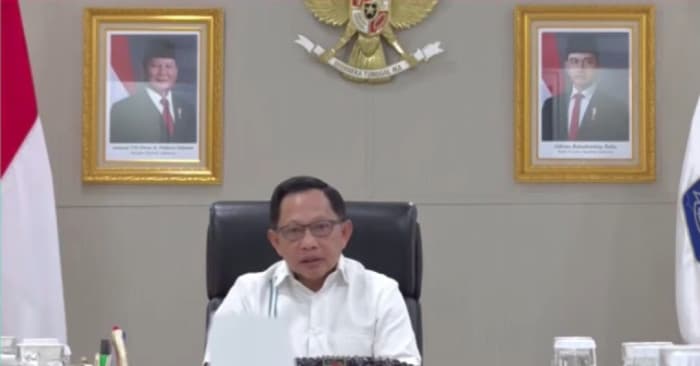 ancaman-abu-vulkanik-krakatau-mendagri-instruksikan-siaga-nasional