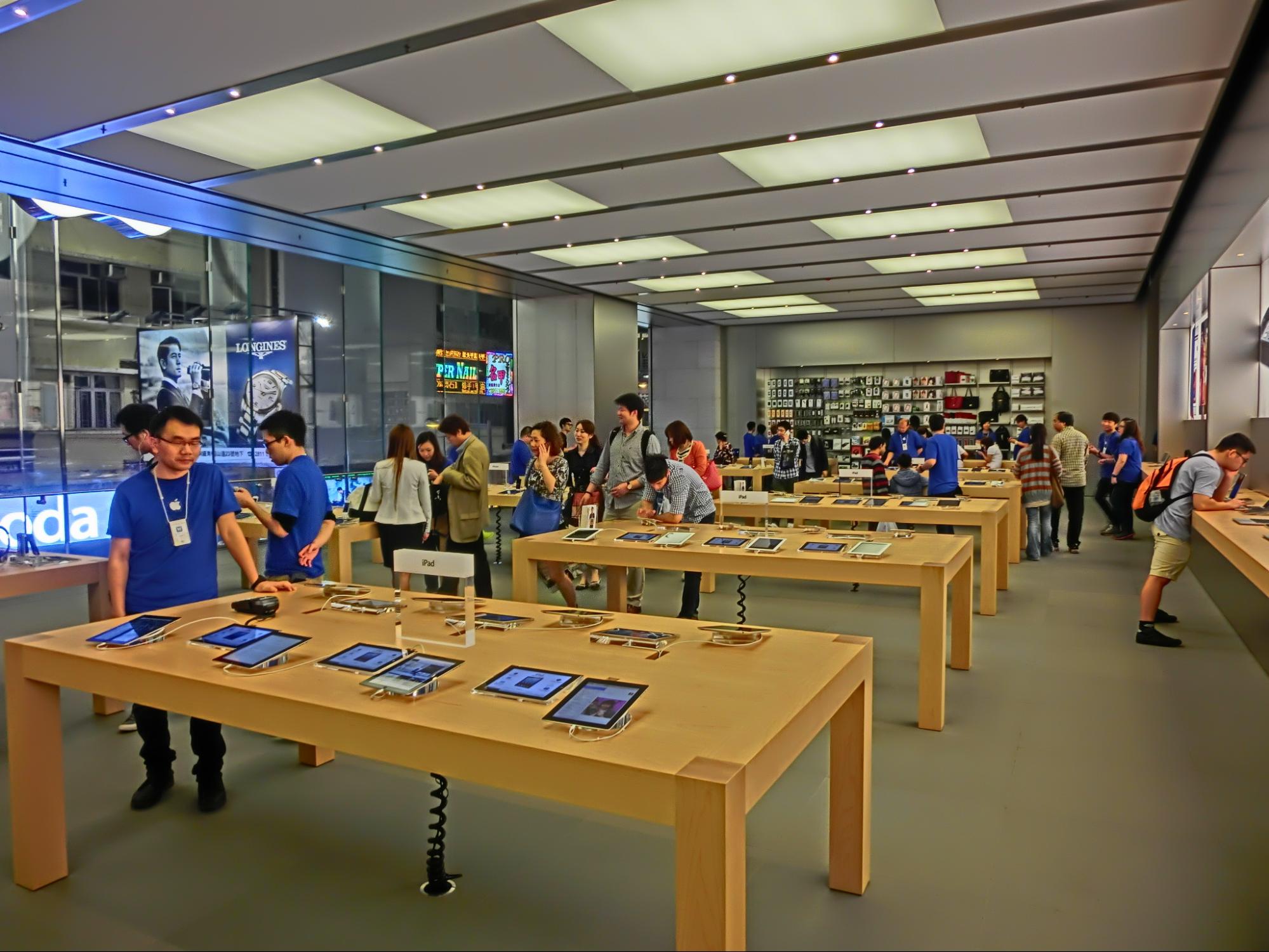 Praktik Bisnis Apple Yang Bermasalah dan Curang