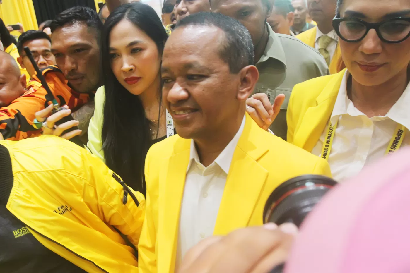 UI Batalkan Disertasi Bahlil Lahadalia, Elite Golkar Pertanyakan Alasannya