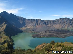Gunung ini lebih dahsyat dari kraktau gan