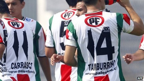 Menarik.. ada peta Palestina merdeka di klub sepakbola Chili - Amerika Latin