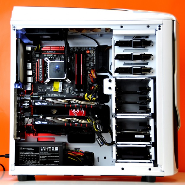 &#91;PC BUILD&#93; NZXT Phantom 530 White Build - $2,932 Gaming PC!