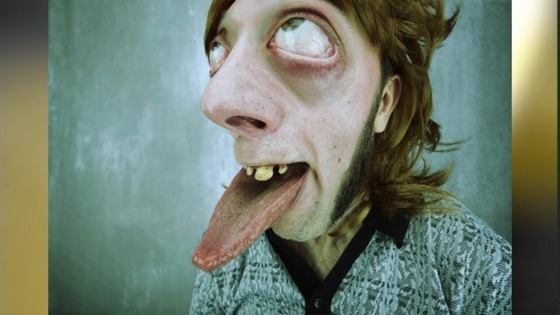 Foto Wajah Unik