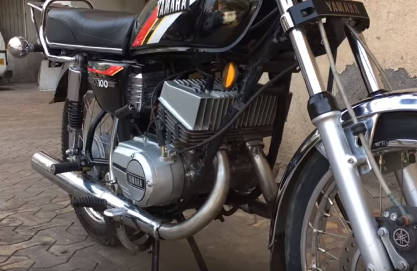 satu-silinder-aja-dikenal-motor-jambret-yamaha-rx-ini-malah-pakai-dua-silinder