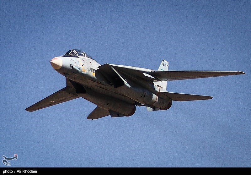 PIC} Iran Military Parade April 2014