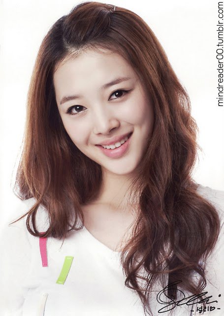 Kumpulan Foto Choi Sulli Member Girlband f(x)