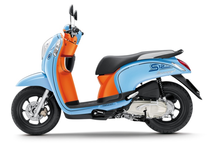 Mengintip Honda New Scoopy Injeksi