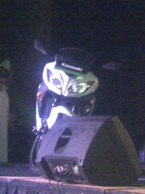 All New Kawasaki Ninja 250R 2012