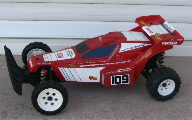 mainan-r-c-jadul-aak-ane-ini-udah-berumur-22-tahun