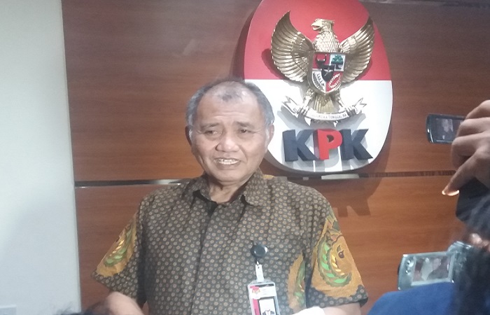 CBA ke KPK: Sidik Aliran Dana Buku Merah atau Kena Kartu Merah