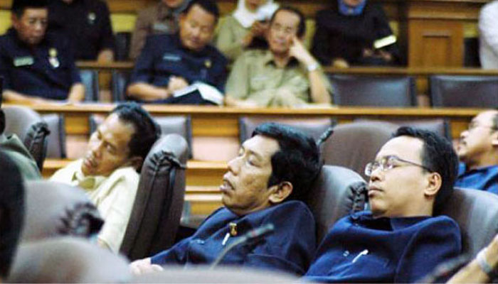 Belajarlah Menjadi Manusia Yang Selalu Bersyukur Agar Tidak Tergoda Untuk Korupsi