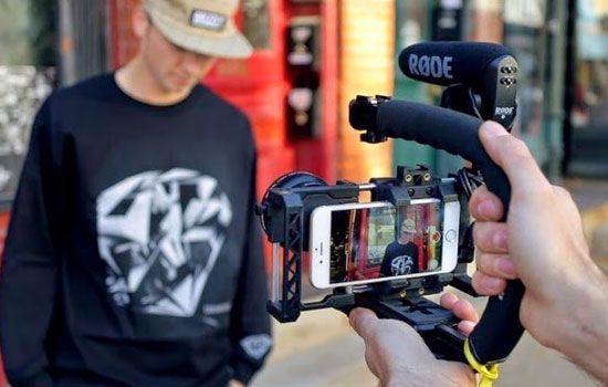 6 Pekerjaan yang Bisa Dilakukan Lewat Smartphone, Gajinya Juga Gede