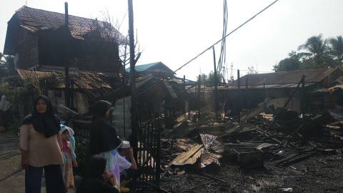 Gara-gara Tikus Menggigit Kabel Listrik, 15 Rumah Hangus Terbakar