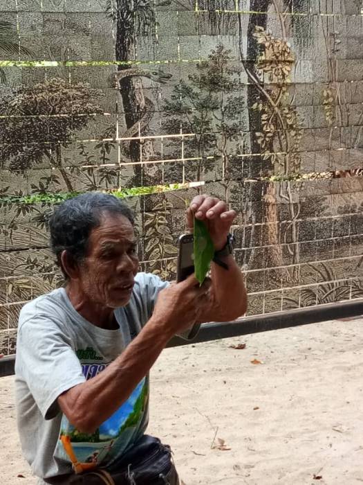 Fotokan Wisatawan dengan Sukarela, Hasil Foto Kakek Ini Menakjubkan