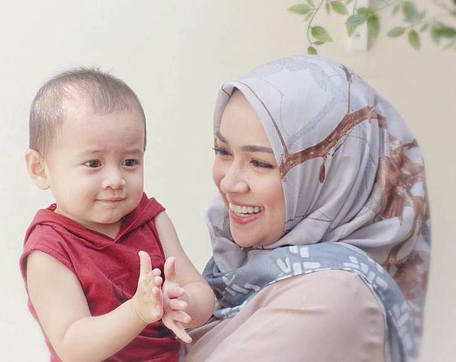 Imutnya Awet! Daftar Artis Yang Masih Keliatan ABG Meski Sudah Jadi Ibu