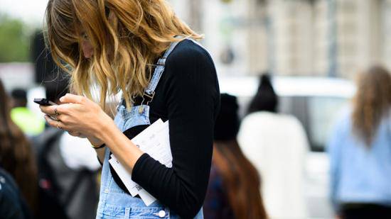 Sering Typo Saat Chatting? Bisa Jadi Kamu Kena Penyakit Ini!